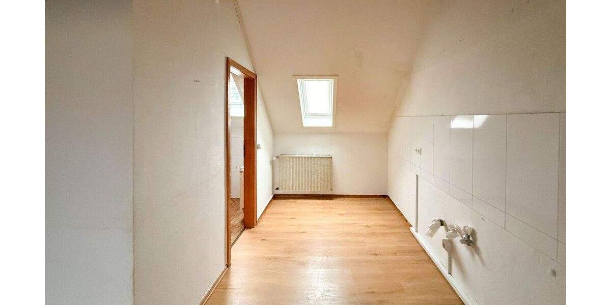 Etagenwohnung Velbert Mitte - 3 Zimmer, 85 m&sup2;, 850&euro; | Angebot:25630347