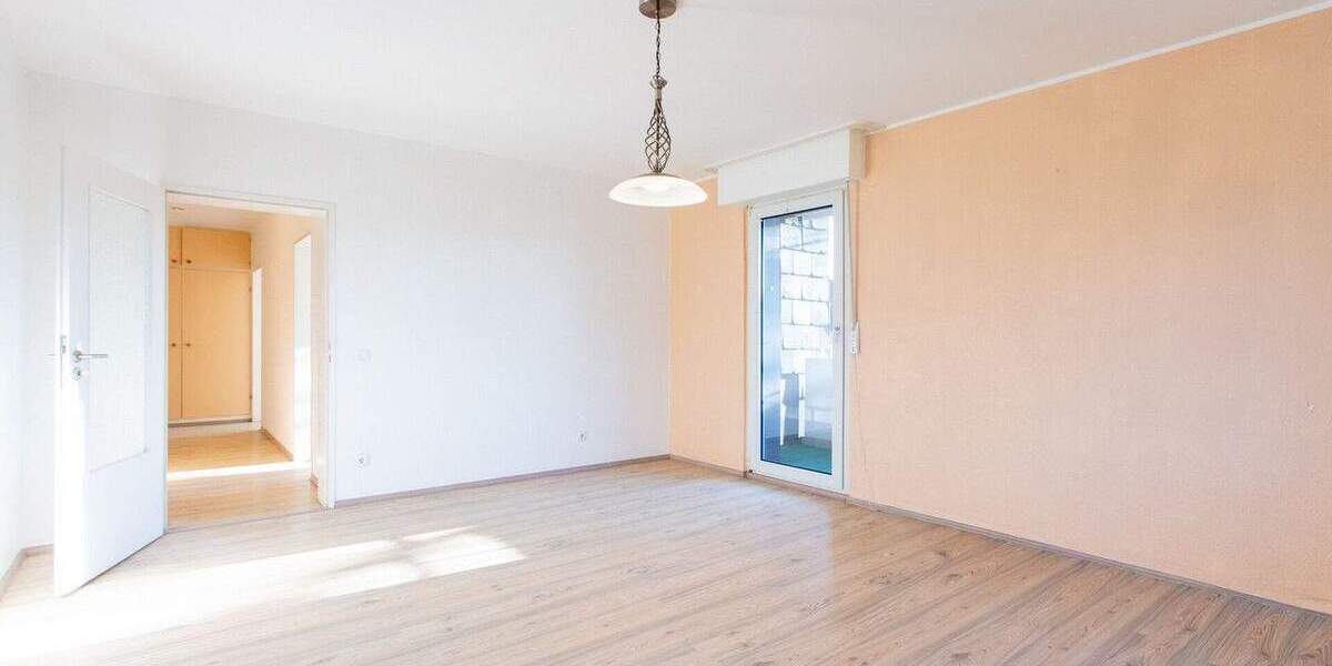 Blömker! Modernisierte 2,5-Zimmer Wohnung mit Balkon im 1. OG in GE-ScholvenGLA-Zweckel! 2 zimmer