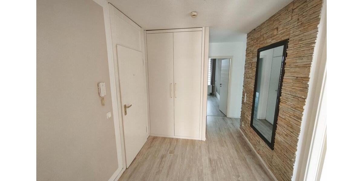 Etagenwohnung Krefeld Gartenstadt - 2.5 Zimmer, 79 m&sup2;, 175.000&euro; | Angebot:26765835