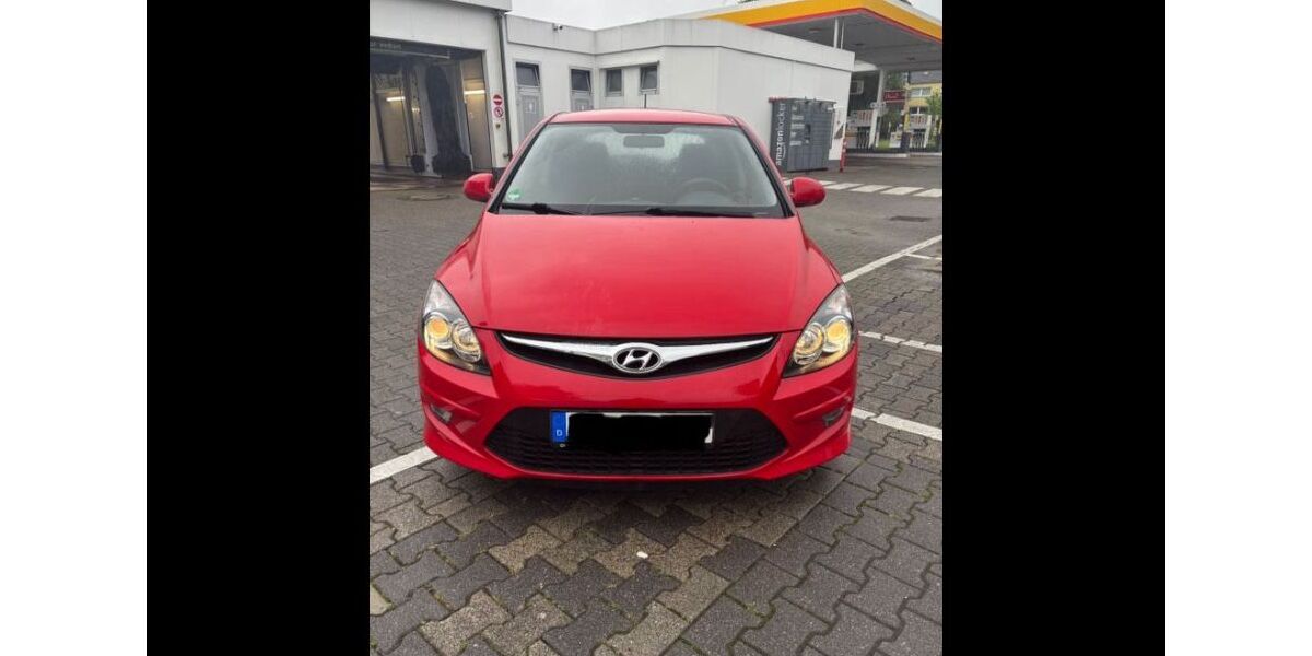 Hyundai i30 99.000 km 4.990 &euro; Bochum 44866