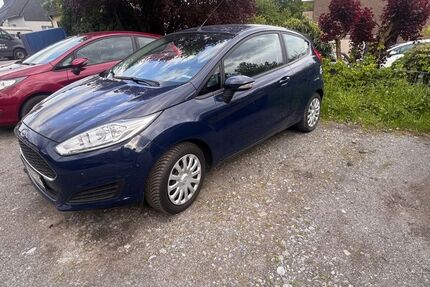 Ford Fiesta 50.300 km 7.200 &euro; Oberhausen 46145
