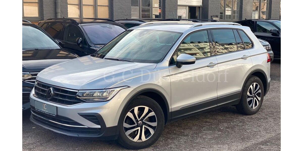 VW Tiguan 201.022 km 18.900 &euro; Düsseldorf 40233