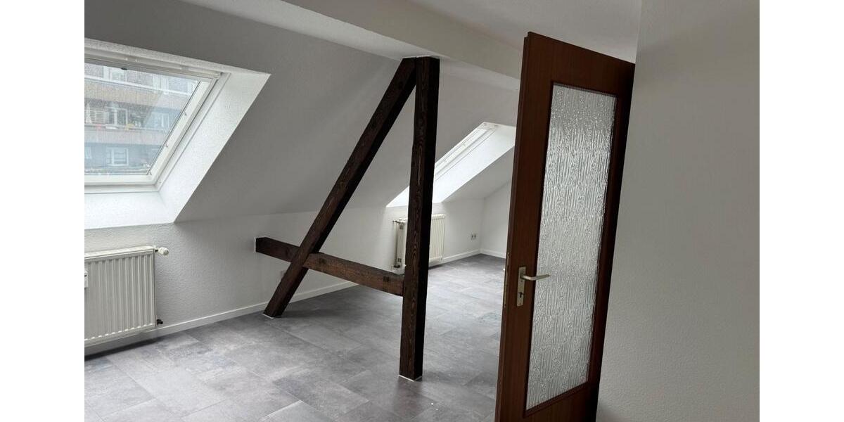 Dachgeschoßwohnung Bottrop - 3 Zimmer, 55 m&sup2;, 520&euro; | Angebot:26164522