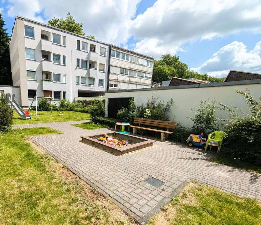 Wohnung zum Kaufen in Duisburg 184.800 € 97 m²