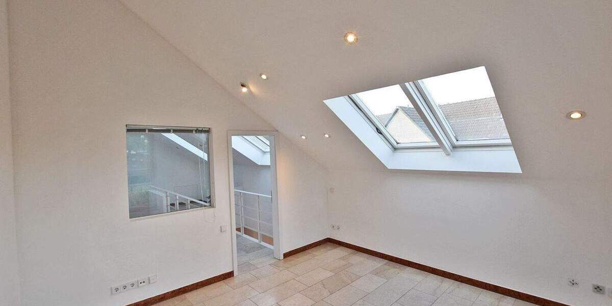 Etagenwohnung Ratingen Hösel - 4 Zimmer, 151 m&sup2;, 595.000&euro; | Angebot:23967278