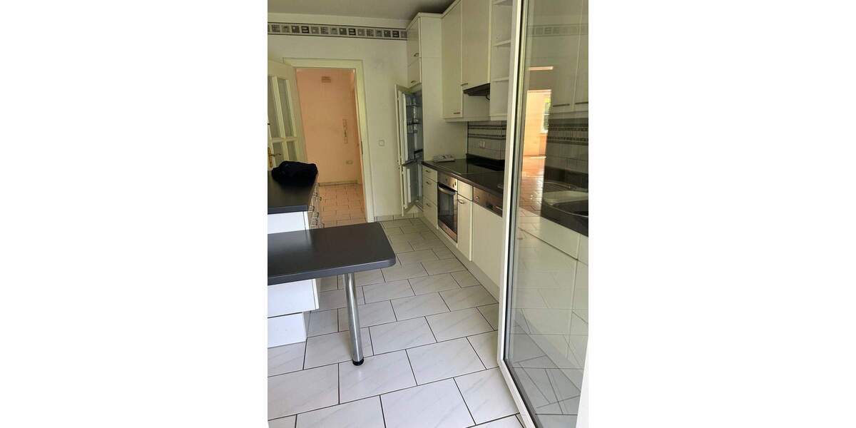 Charmante Wohnung mit EBK im Ehrenfeld 2 zimmer