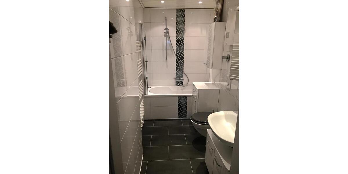 Dachgeschoßwohnung Bochum Eppendorf - 3.5 Zimmer, 87 m&sup2;, 199.000&euro; | Angebot:26945404