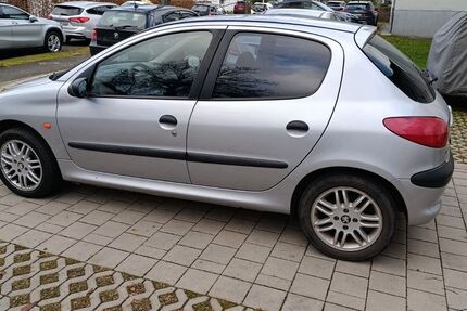 Peugeot 206 154.000 km 1.499 &euro; Bochum 44795