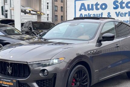 Maserati Levante 33.470 km 47.900 € Oberhausen 46045