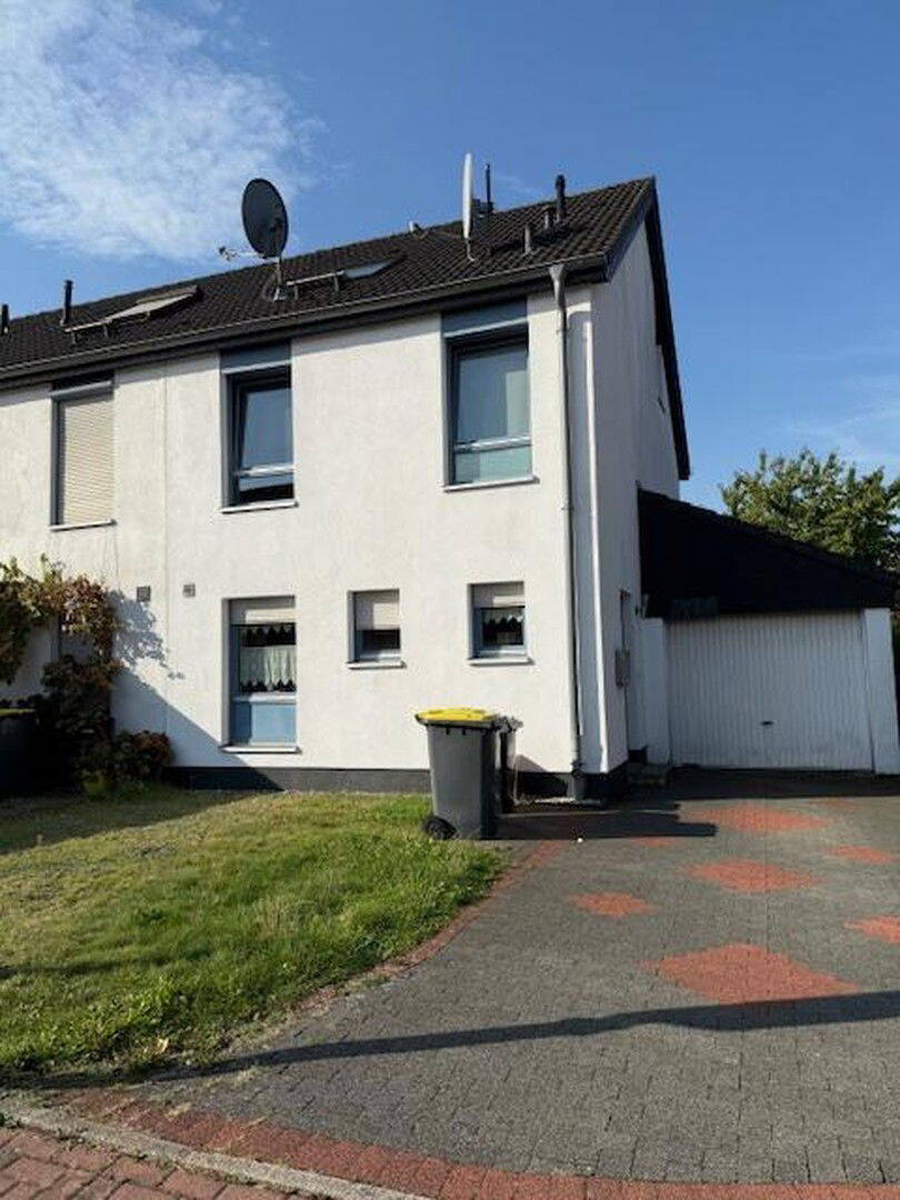 Einfamilienhaus prov.frei, wunderschöne Siedlung 5 zimmer