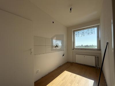 WUNDERSCHÖN MIT SONNIGEM BALKON - Etagenwohnung Krefeld Fischeln | Angebot:26378416