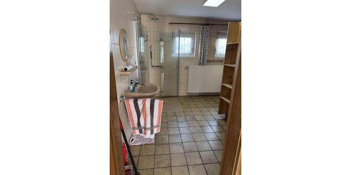 Alles was das Herz begehrt - Freistehendes Ein- Zweifamiliendomizil mit paradiesischem Garten 9 zimmer