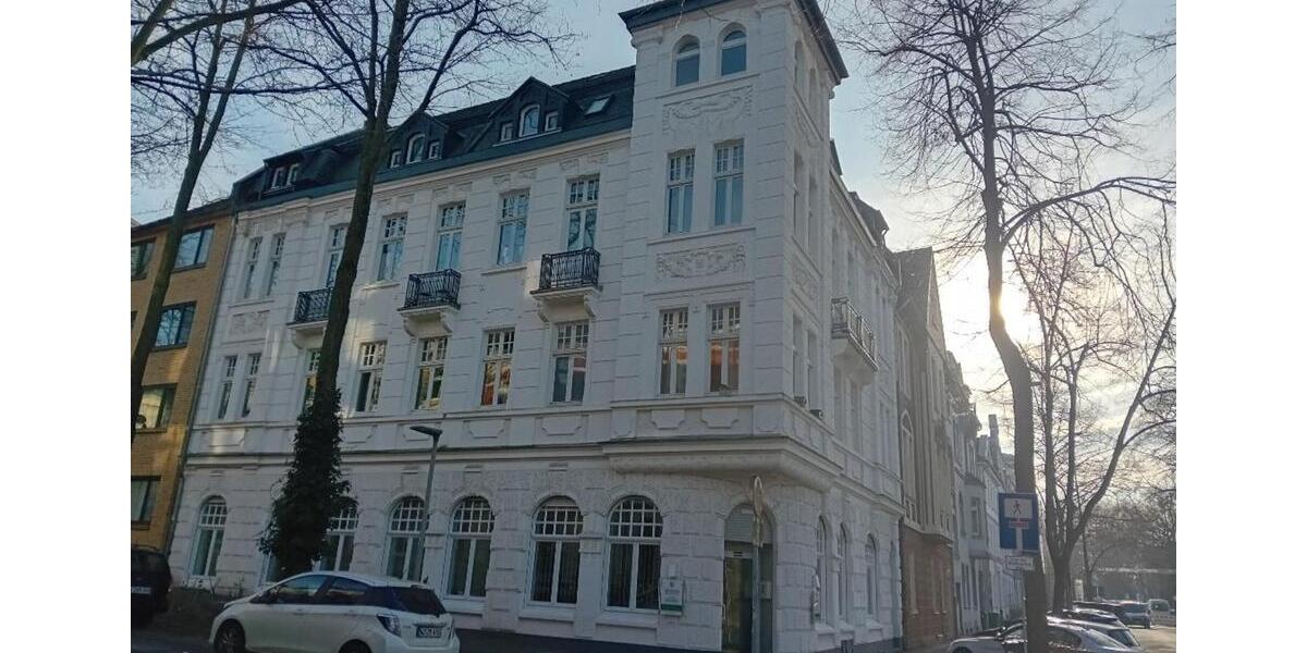 Dachgeschoßwohnung Oberhausen - 3.5 Zimmer, 100 m&sup2;, 195.000&euro; | Angebot:24979111
