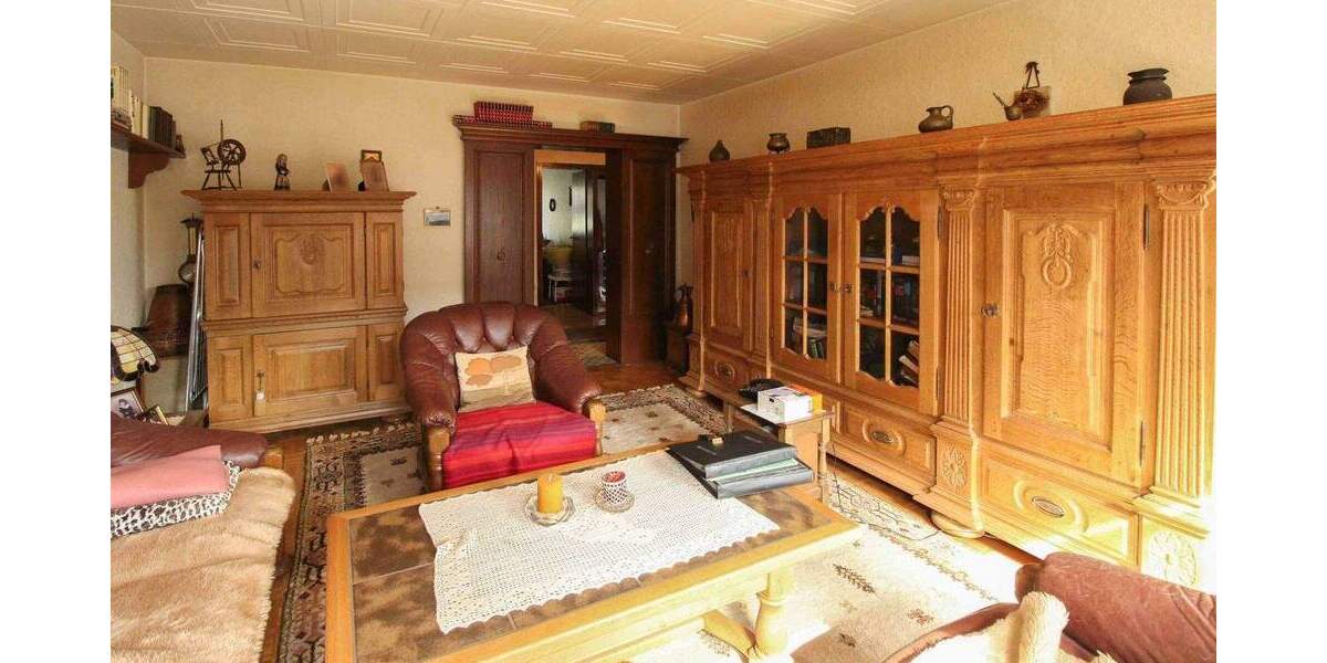 Viel Potenzial: Charmante 3 Zimmerwohnung mit Balkon und eigener Garage in Krefeld - Fischeln 3 zimmer