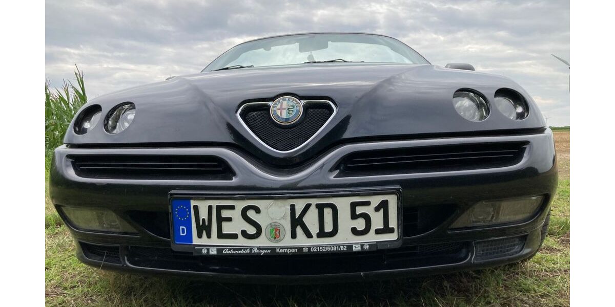 Alfa Romeo Spider 146.500 km 12.800 &euro; Kamp Lintfort 47475