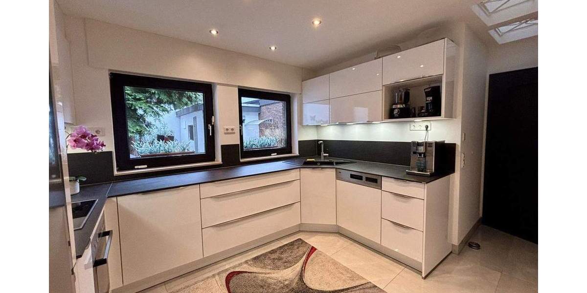 Reihenmittelhaus Krefeld Hüls - 4 Zimmer, 136 m&sup2;, 486.000&euro; | Angebot:25142664