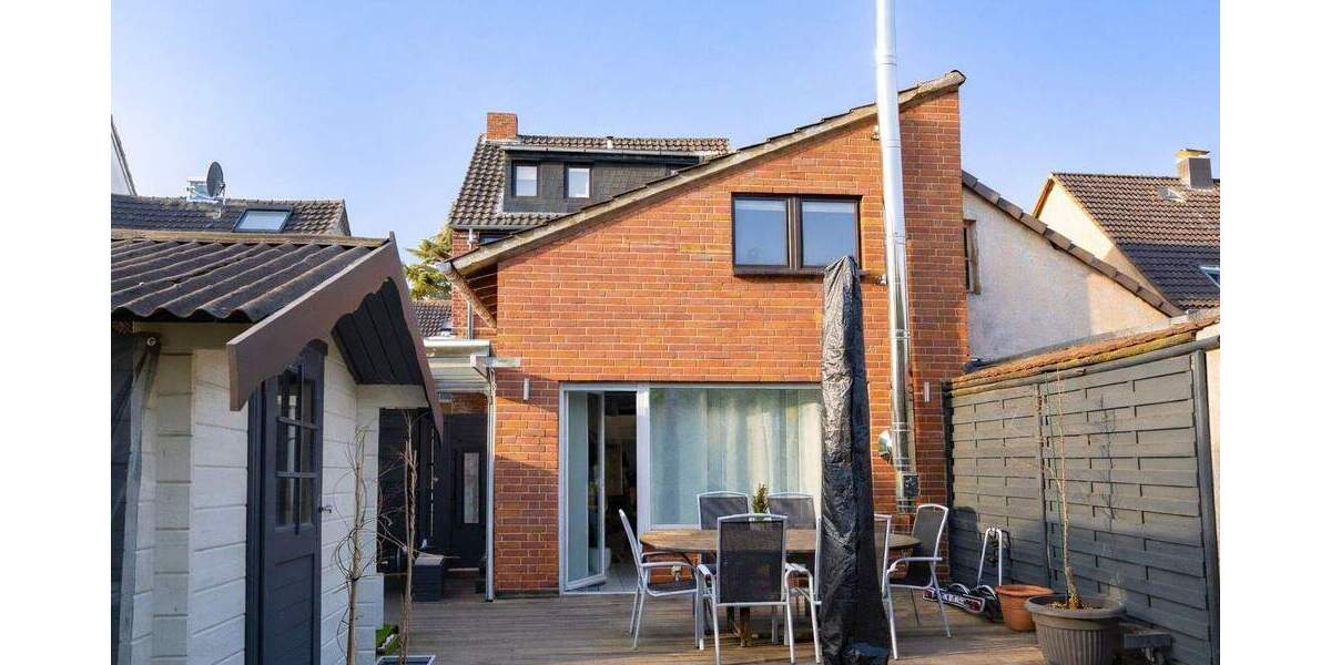 Mehrfamilienhaus, Wohnhaus Krefeld / Bockum Bockum - 6 Zimmer, 184 m&sup2;, 498.000&euro; | Angebot:24764879