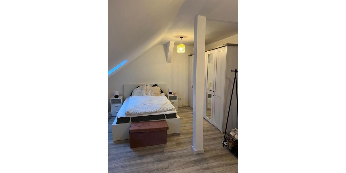 Dachgeschoßwohnung Bochum Altenbochum - 2 Zimmer, 70 m&sup2;, 605&euro; | Angebot:26367856