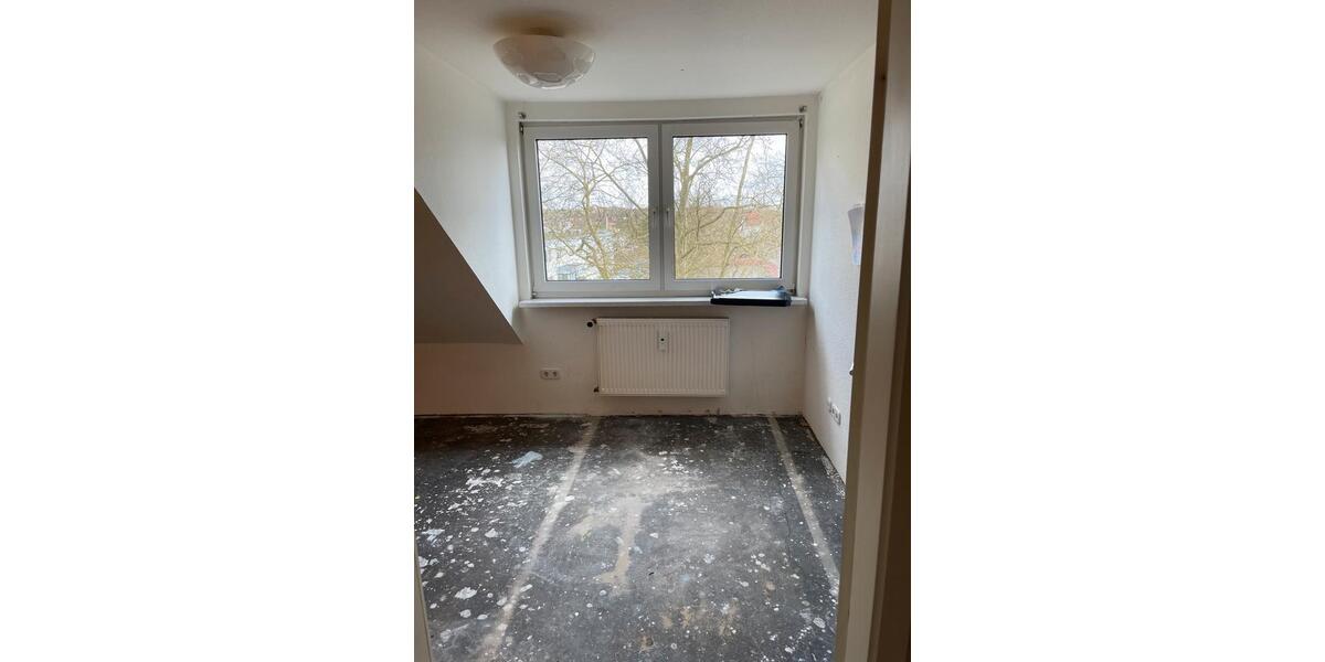 Dachgeschoßwohnung Bochum Bochum-Südwest - 4 Zimmer, 70 m&sup2;, 725&euro; | Angebot:26359725