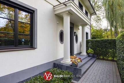 Haus zum Kaufen in Meerbusch 3.190.000 € 302.25 m² 8 zimmer