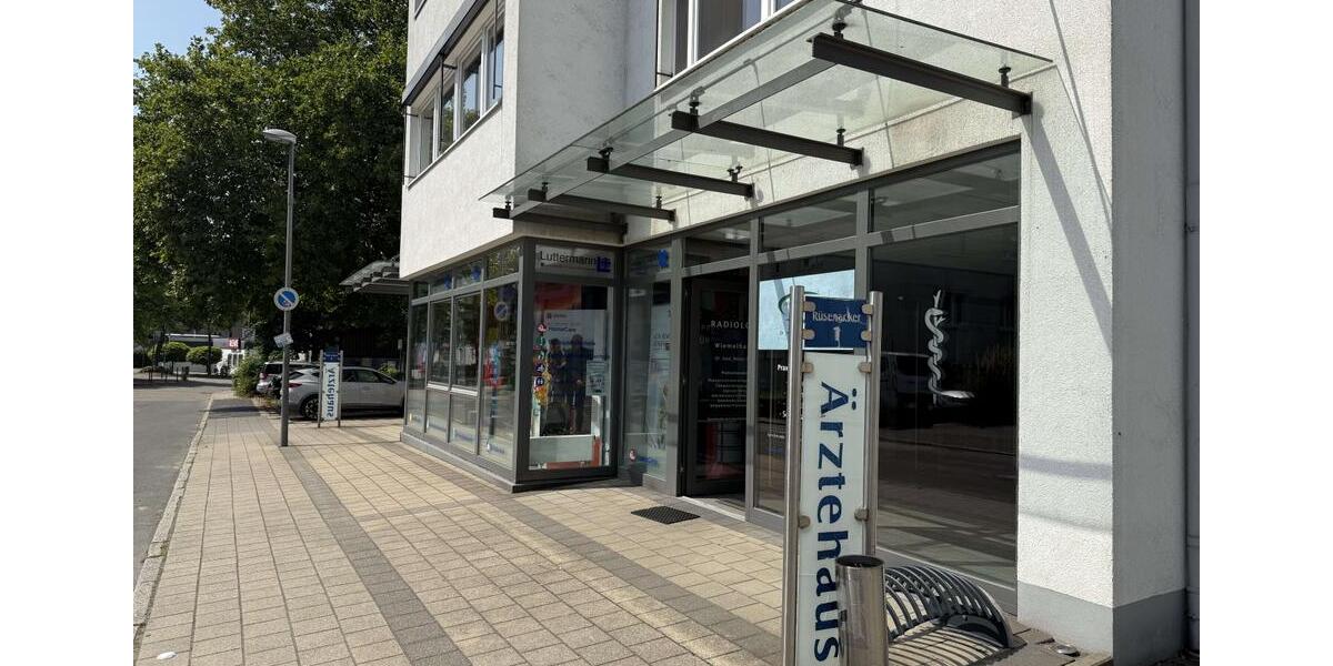 Attraktive Ladenfläche im Ärztehaus – vielseitig nutzbar! zimmer