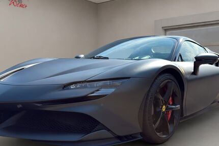 Ferrari SF90 2.950 km 469.990 &euro; Düsseldorf 40235