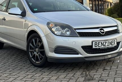 Opel Astra 192.000 km 2.390 &euro; Voerde 46562