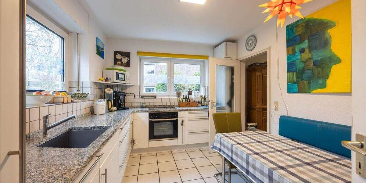 Großzügiges Reihenendhaus mit Garten in Krefeld-Bockum 5 zimmer