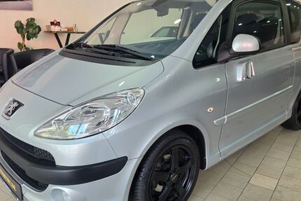 Peugeot 1007 117.000 km 3.900 &euro; Recklinghausen 45661