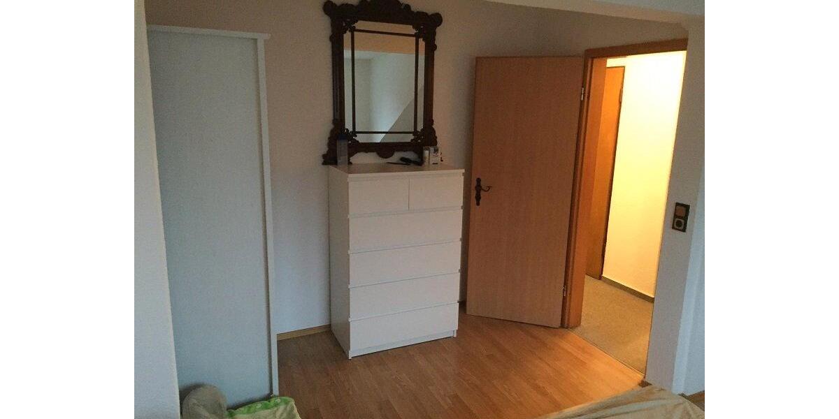 Dachgeschoßwohnung Bochum Querenburg - 3 Zimmer, 40 m&sup2;, 119.000&euro; | Angebot:26409308