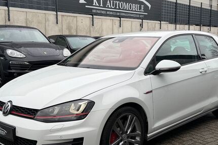 VW Golf 156.000 km 12.499 &euro; Dinslaken 46539