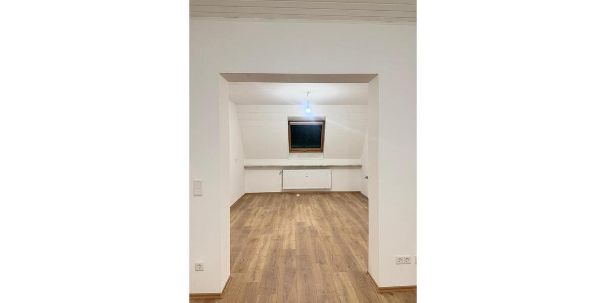 Etagenwohnung Oberhausen Alsfeld - 4 Zimmer, 85 m&sup2;, 1.300&euro; | Angebot:25433320