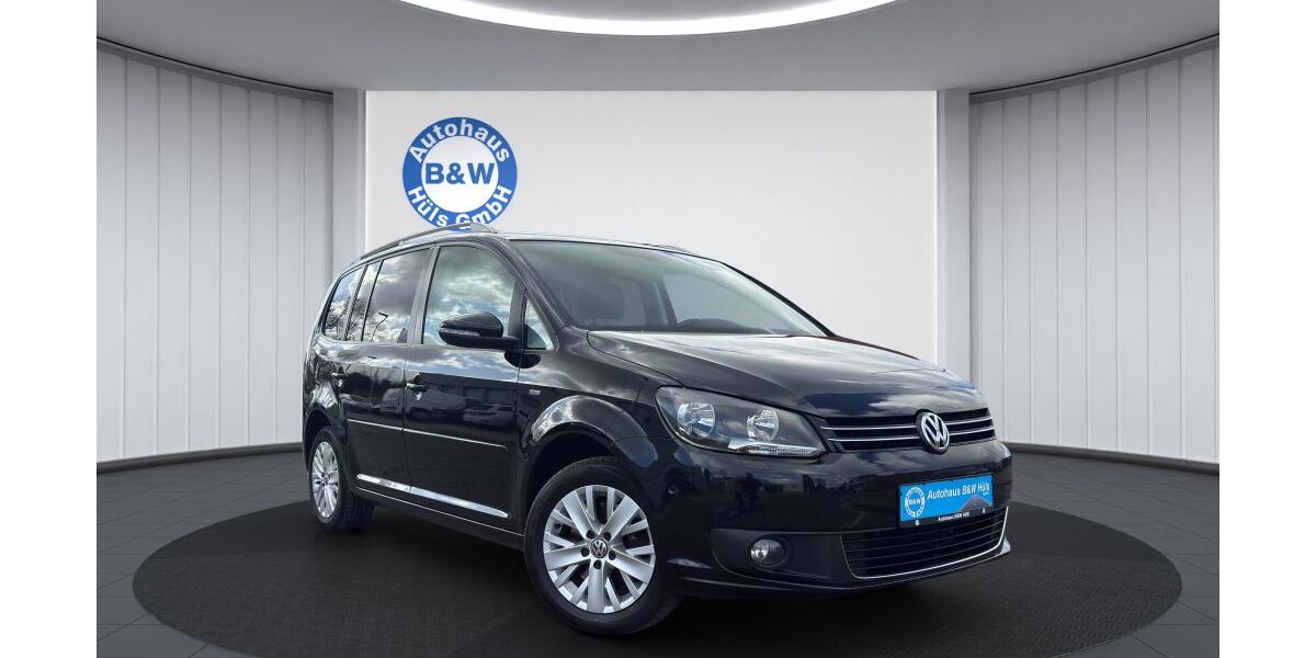 VW Touran 157.231 km 8.899 &euro; Krefeld 47805