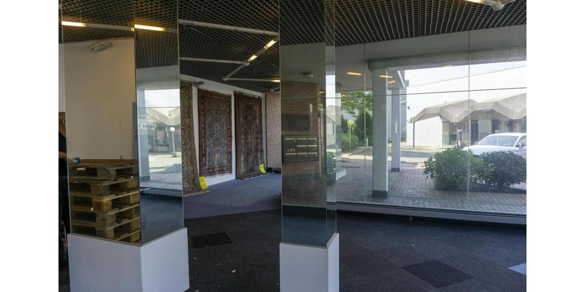 Gewerbeimmobilie, nutzbar als Ladenlokal, Ausstellungsfläche, Praxis zimmer