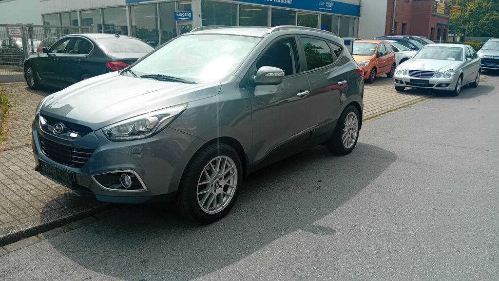 Hyundai ix35 117.450 km 8.999 &euro; Duisburg 47269