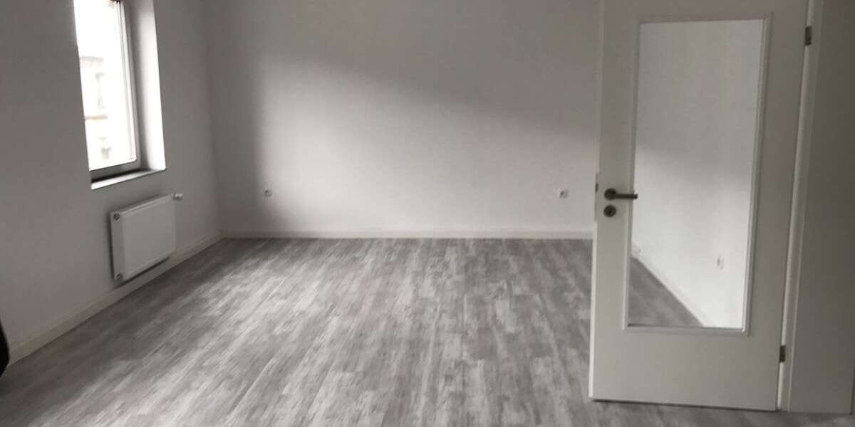 Etagenwohnung Duisburg Neudorf-Nord - 5 Zimmer, 130 m&sup2;, 1.110&euro; | Angebot:23864247