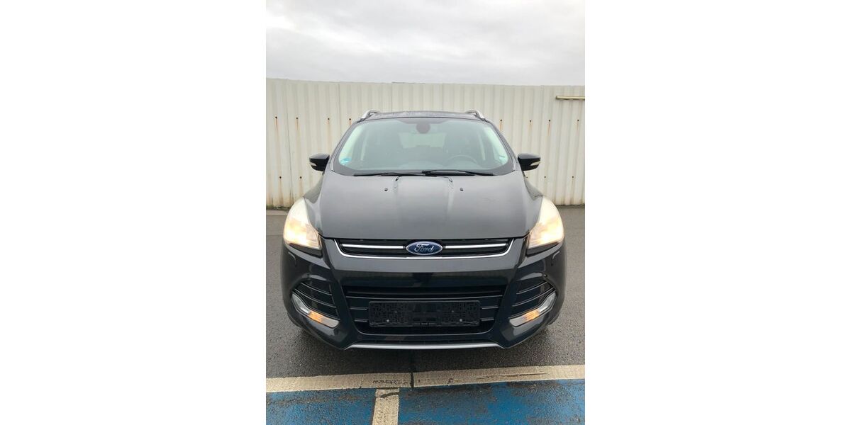 Ford Kuga 140.000 km 7.800 &euro; Essen 45356
