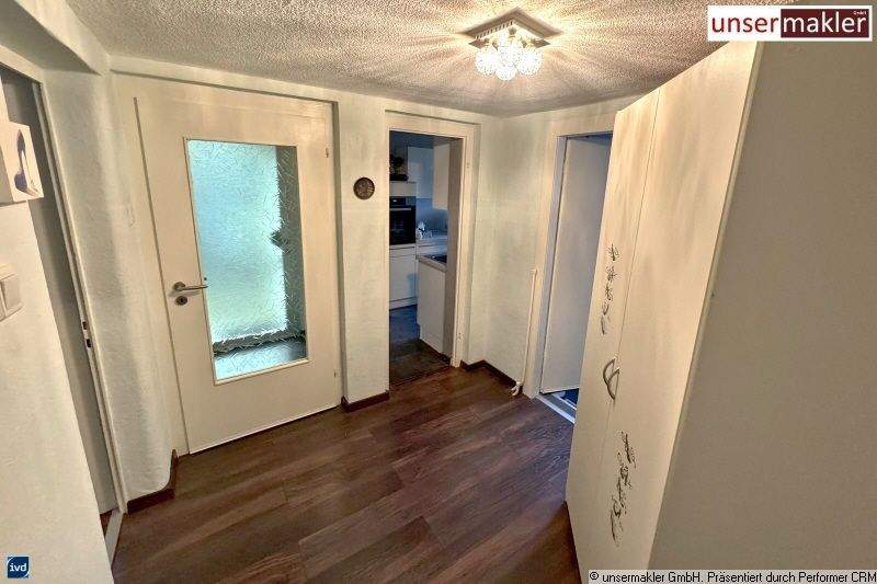 DHH mit Anbaupotenzial und neuer Wärmepumpe 3 zimmer