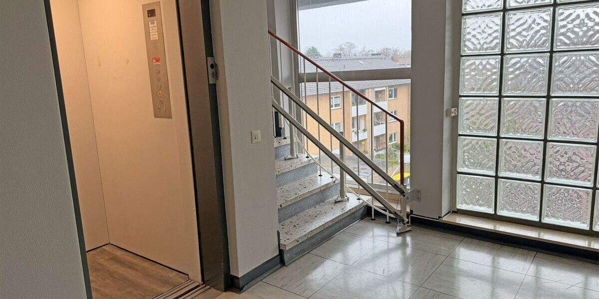 Etagenwohnung Duisburg Hochheide - 2 Zimmer, 71 m&sup2;, 139.900&euro; | Angebot:24358812