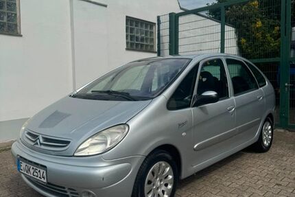 Citroen Xsara Picasso 158.000 km 2.199 &euro; Essen 45139
