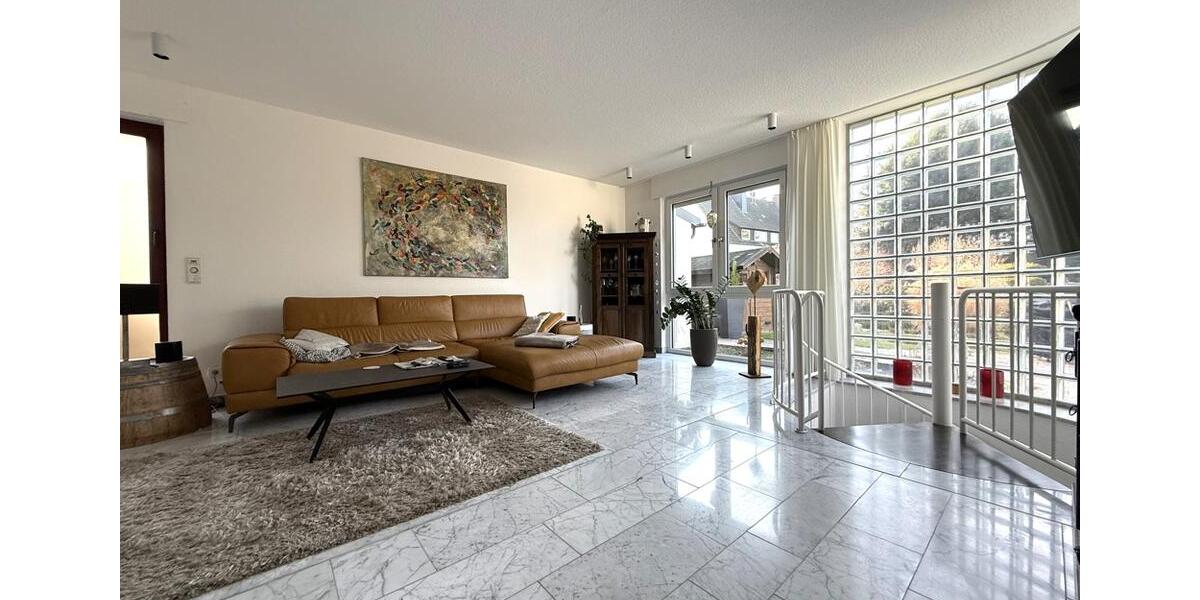 Erdgeschoßwohnung Gladbeck - 3 Zimmer, 135 m&sup2;, 1.300&euro; | Angebot:26021642