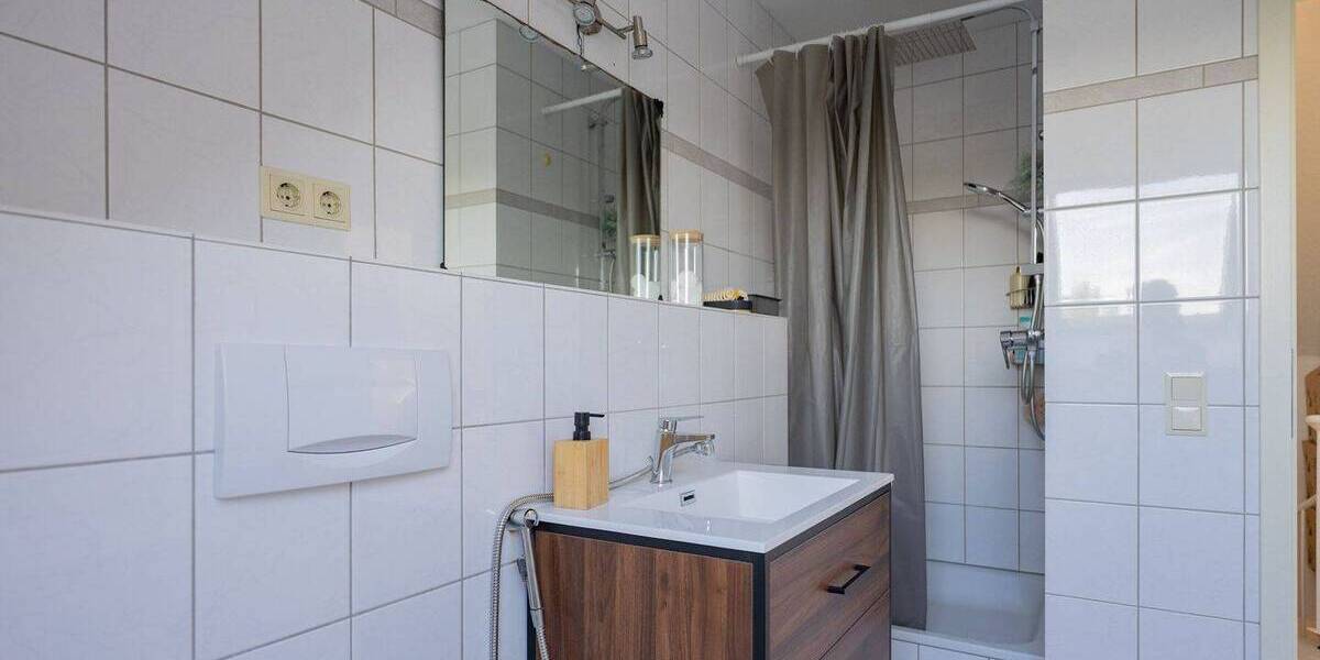 Etagenwohnung Krefeld / Cracau Cracau - 4 Zimmer, 91 m&sup2;, 259.000&euro; | Angebot:25695251