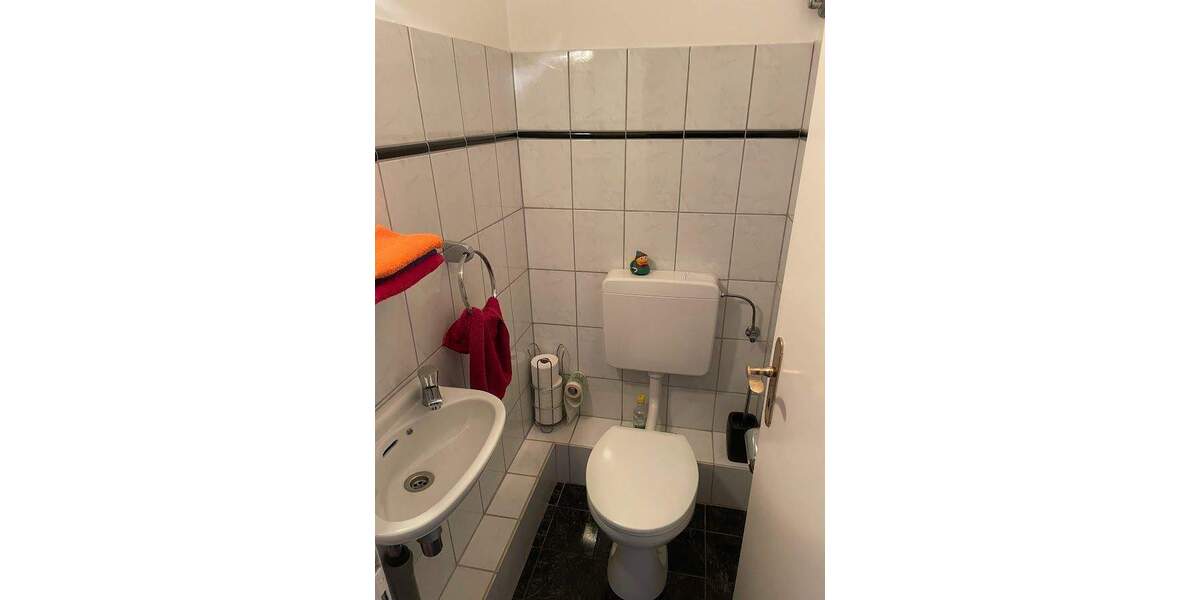 3-Zimmer-Eigentumswohnung mit Loggia in 47198 Duisburg (Rheinnähe) 3 zimmer