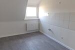 Dachgeschoßwohnung Duisburg Hamborn - 3 Zimmer, 74 m&sup2;, 510&euro; | Angebot:25803939
