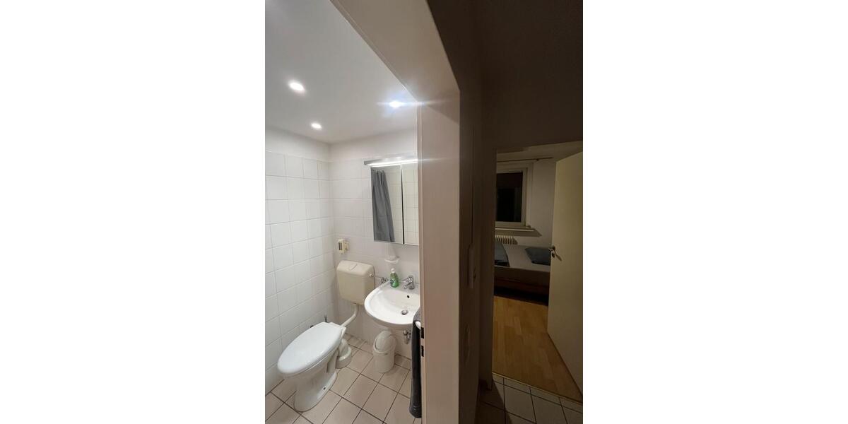 Etagenwohnung Düsseldorf Oberbilk - 1 Zimmer, 25 m&sup2;, 685&euro; | Angebot:26355305
