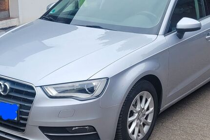 Audi A3 141.300 km 10.200 &euro; Düsseldorf 40489