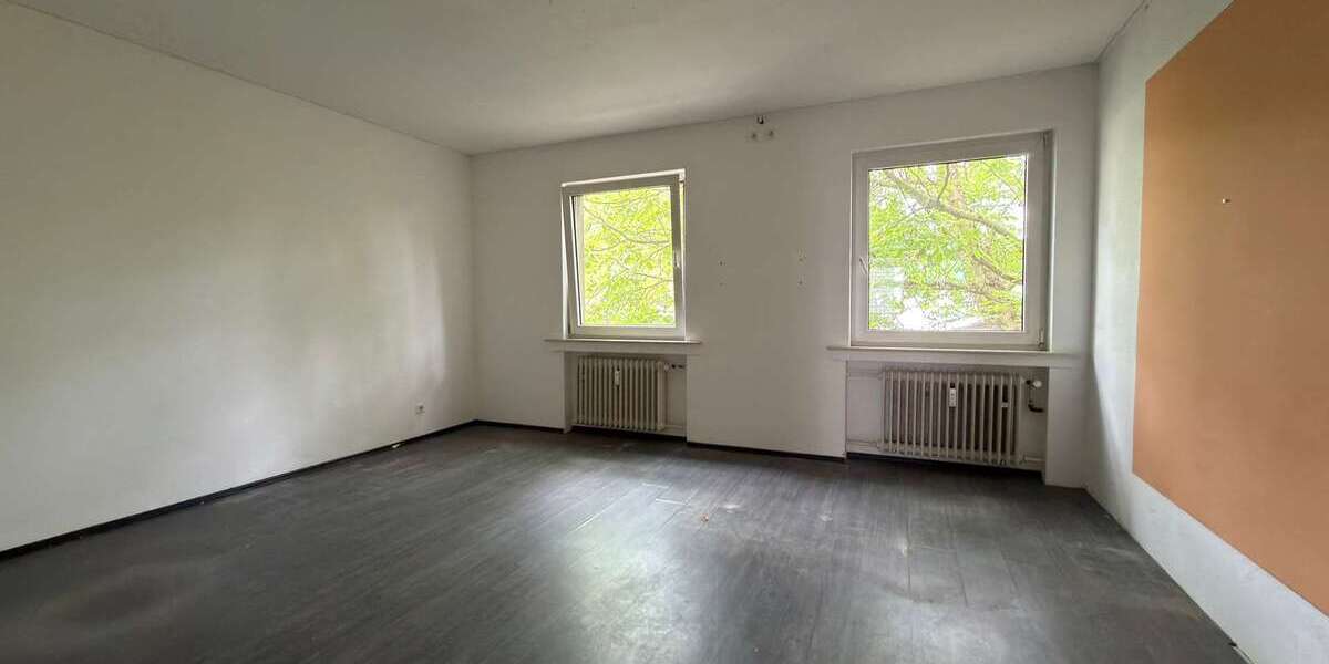Mehrfamilienhaus mit Potenzial in Dinslaken-Bruch – 5 Wohneinheiten, Garten & Garagen - Mehrfamilienhaus, Wohnhaus Dinslaken Lohberg | Angebot:27119901