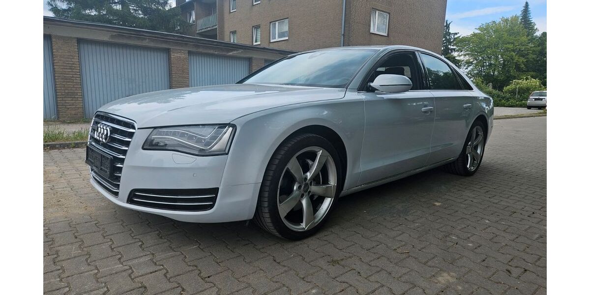 Audi A8 104.000 km 23.800 &euro; Krefeld 47807