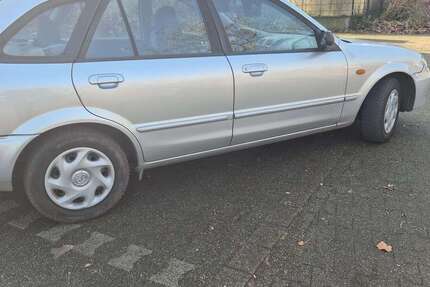 Mazda 323 106.234 km 3.100 &euro; Krefeld 47805