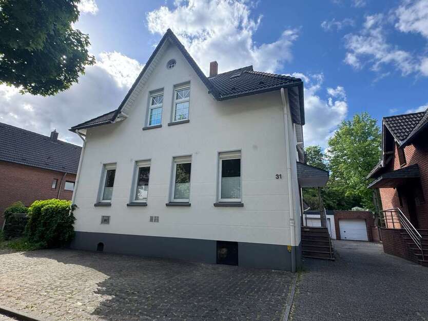 Haus zum Mieten in Essen 2.150 € 230 m²